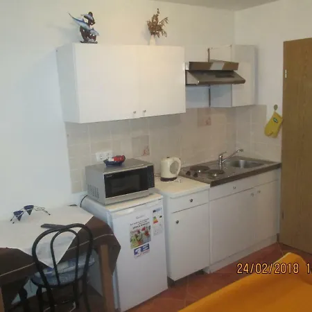 Guest house Nada 3*