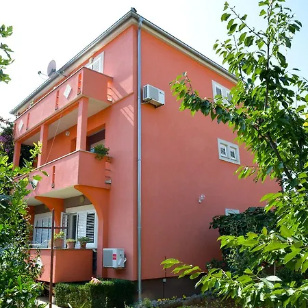 纳达别墅酒店 3*