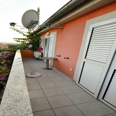 Nada Гостьовий будинок Задар